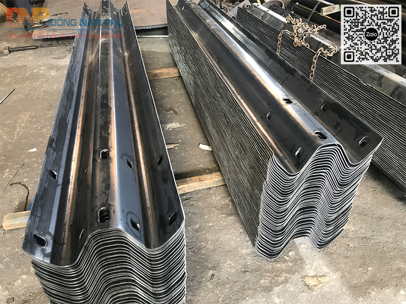 Hộ Lan Tôn Sóng Mạ Kẽm Nhúng Nóng