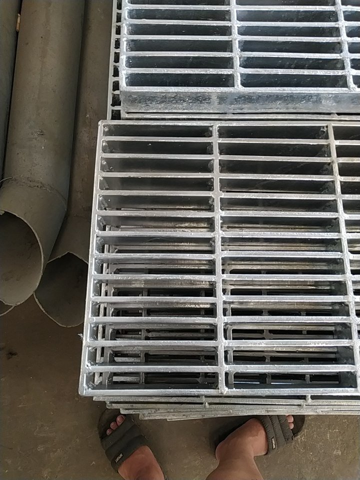 Lưới chắn rác bằng thép không gỉ