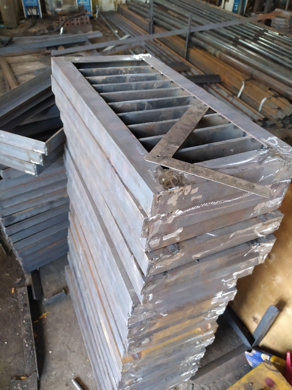 Lưới chắn rác bằng thép không gỉ