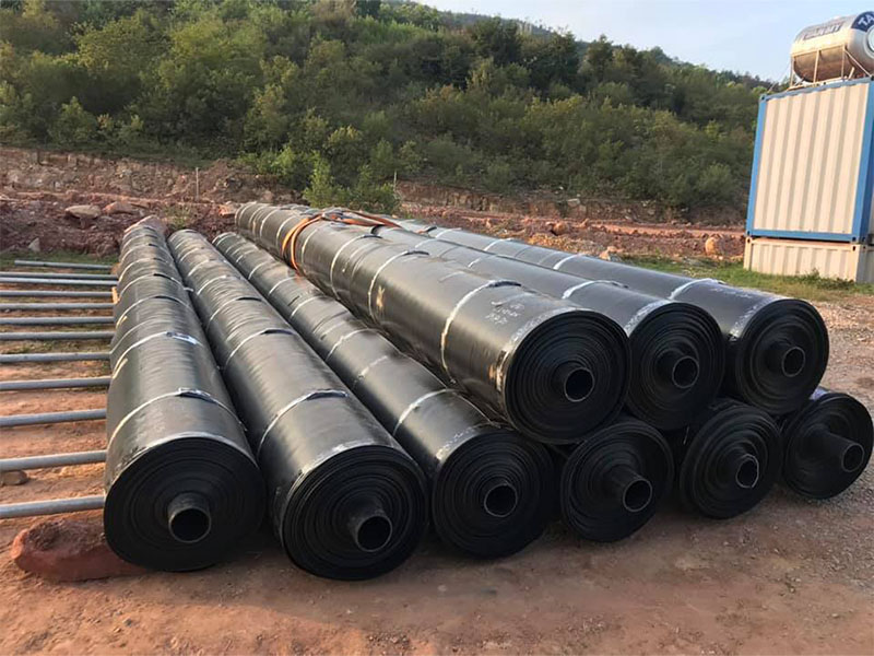 Màng Chống Thấm HDPE: Đặc Điểm, Ưu Điểm, Ứng Dụng Và Giá Cả