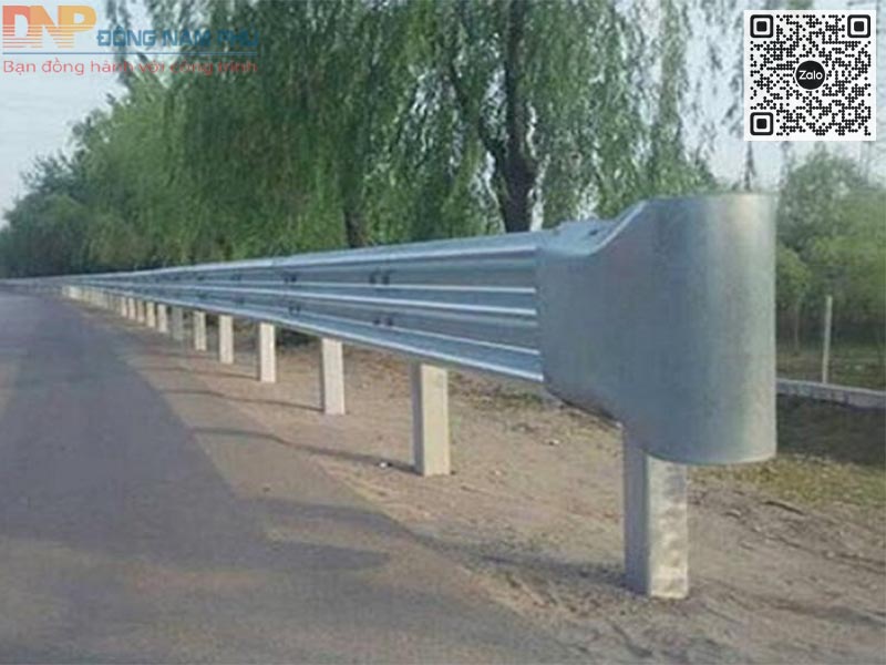 Vai trò của tấm đầu đuôi trong an toàn giao thông
