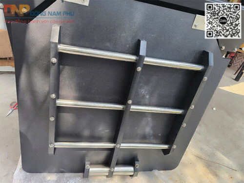Van ngăn triều HDPE D800